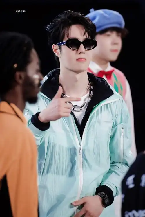 王一博超话·#王一博这就是街舞5#@uniq-王一博