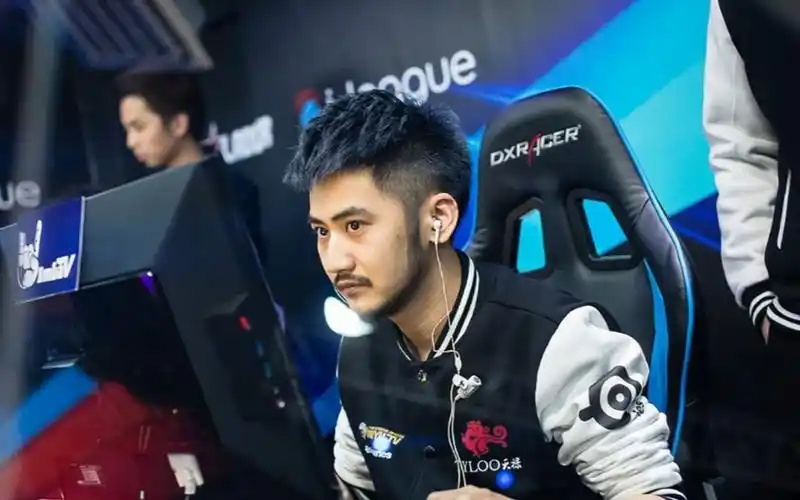 茄子将在斗鱼继续直播生涯,网友:闸总,真就去斗鱼啊都!