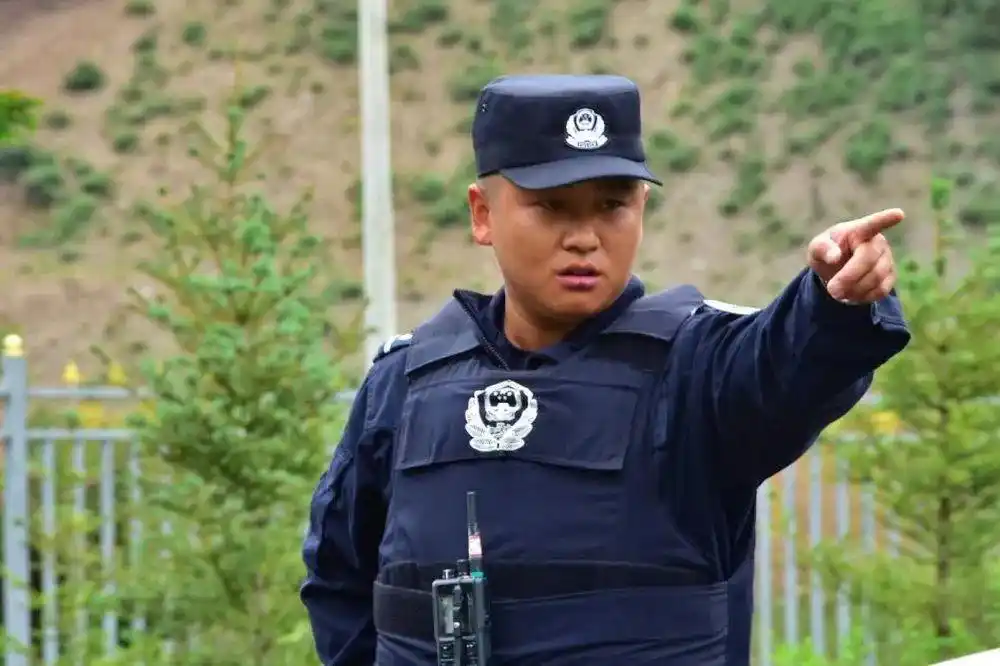 从军营到警营张金龙华丽转身续写热血时光