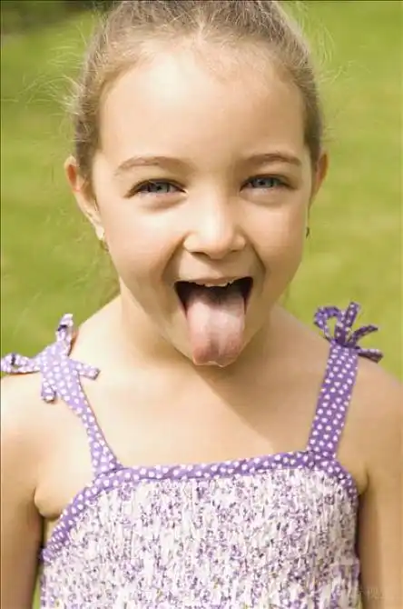 小女孩,花园,伸出,舌头_高清图片_全景视觉