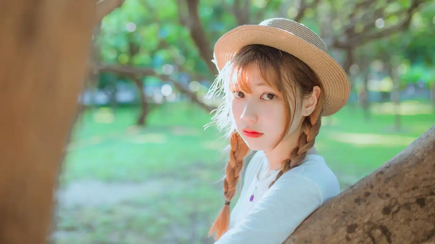 夏日美女系列(二):清新草帽女孩可爱写真壁纸