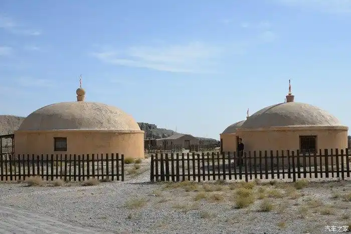 两车7天额济纳旗自由行