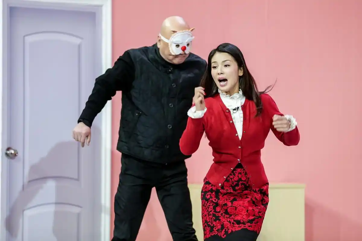 郭冬临在春晚上换过几个老婆