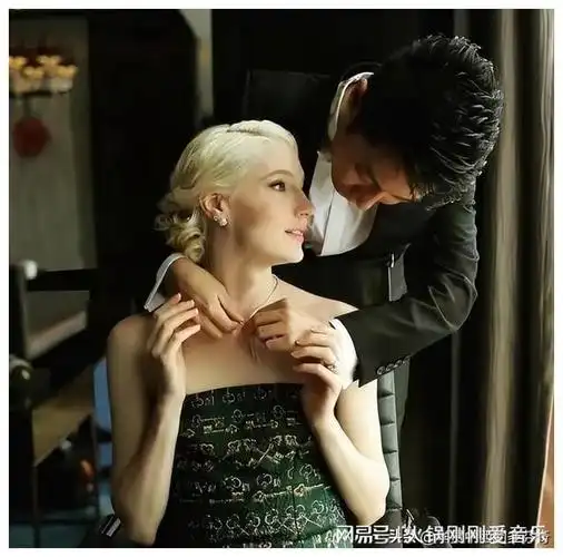 李白我这辈子最正确的决定就是放弃回加拿大嫁给了撒贝宁