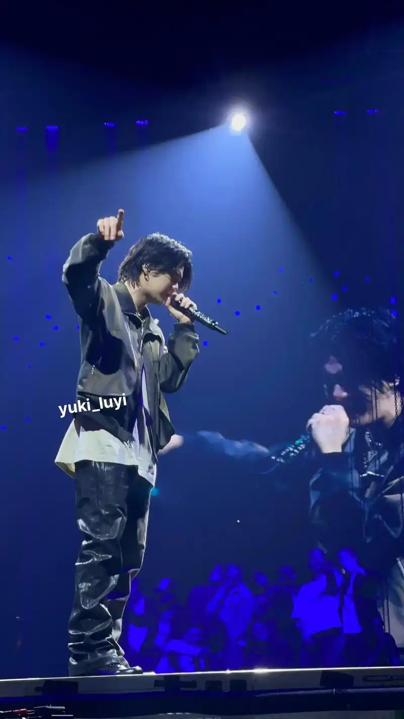 闵玧其这一组真的帅晕 6口水.站了整整一天的成果 先发组图  - 抖音