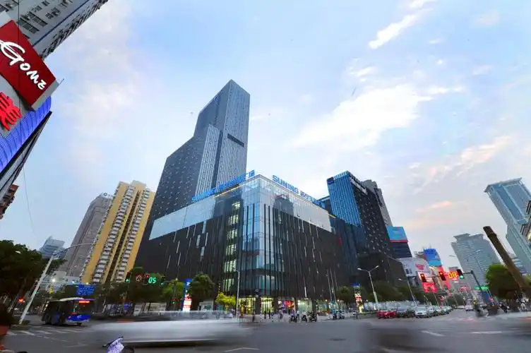 【照片】苏宁新街口店【照片】苏宁新街口店新街口苏宁生活广场1