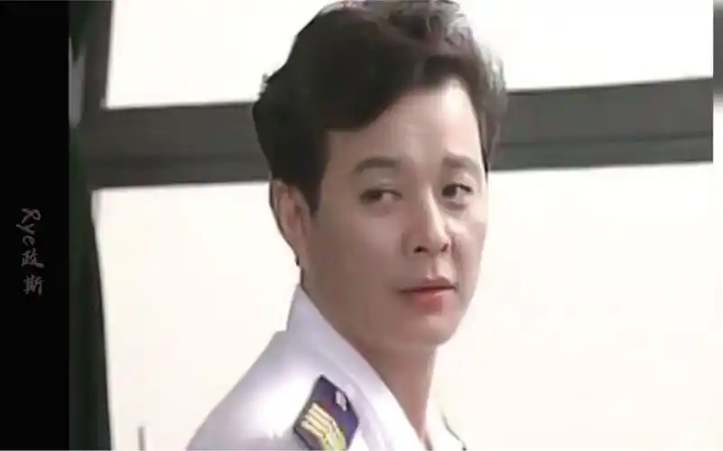 【洪宇宙 周瑜】洪督现代美颜暴击第n波