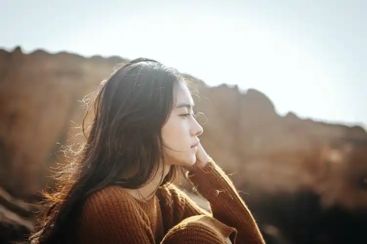 女头 侧脸 小清新