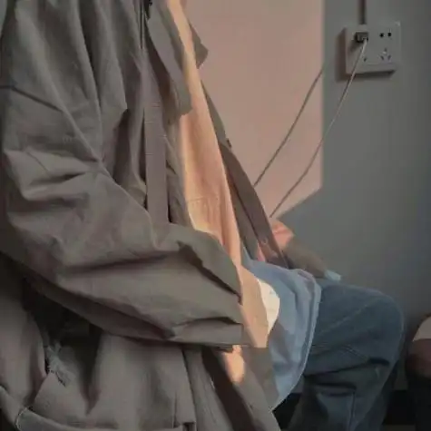 男生头像不露脸的高冷