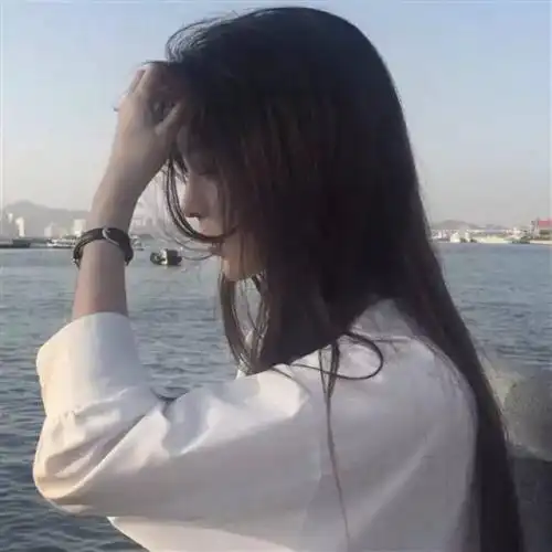 霸气小姐姐头像不露脸_第1页