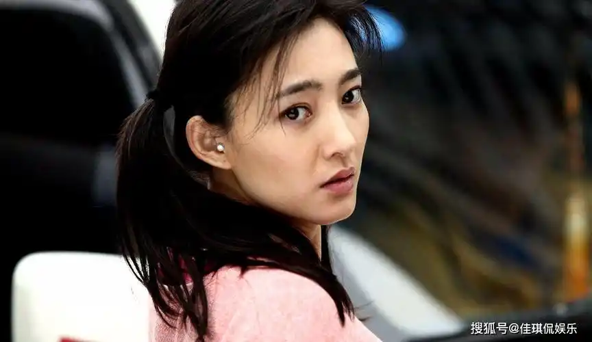 十三载风华未改,33岁蒙古姑娘王丽坤依旧美若仙子,花开何处?