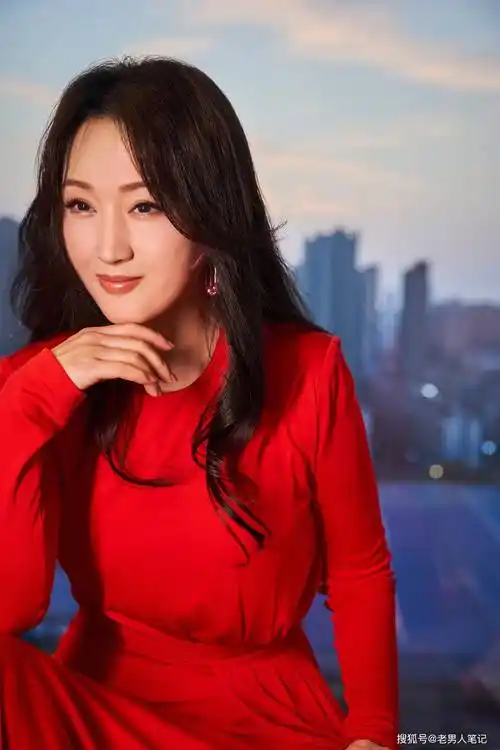 51岁的杨钰莹老了吗?是的,也不是_状态_动态_照片