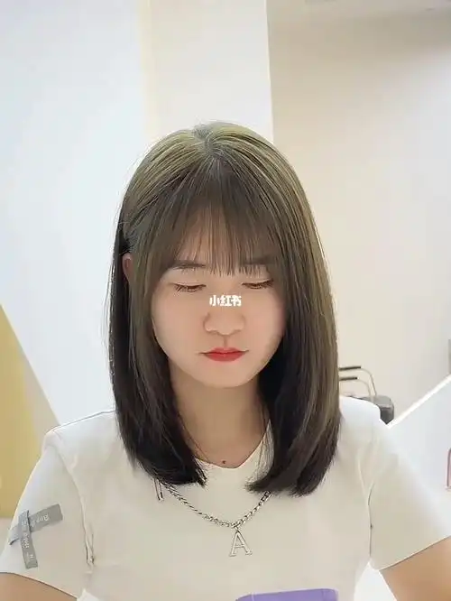 低层次感锁骨发减龄瘦脸显脸小修饰脸型