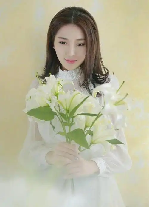 东北美女菅纫姿