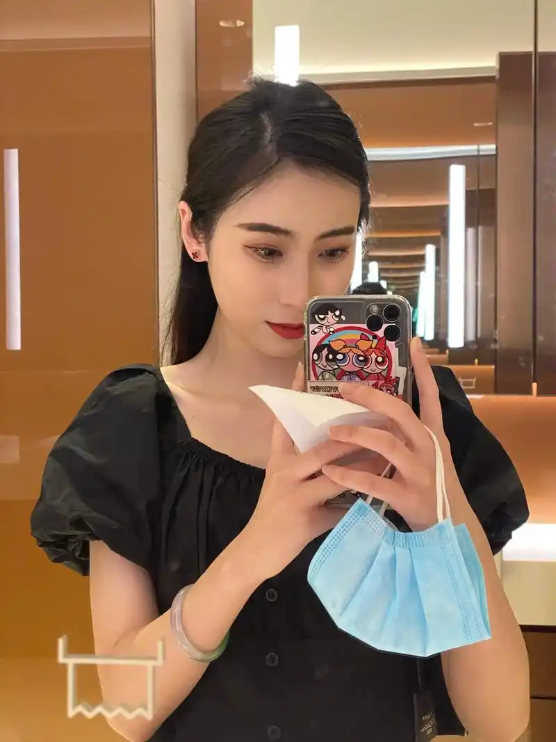 分享照片 - 她们都叫我楚楚 - 抖音