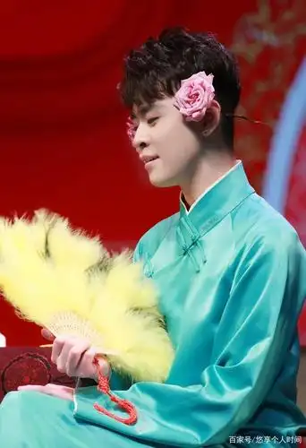 送别簪花银柳环,从此陪君落平川.张云雷和他的丫头们,最暖cp