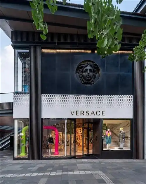 versace范思哲奢侈品牌成都远洋太古里旗舰店开业