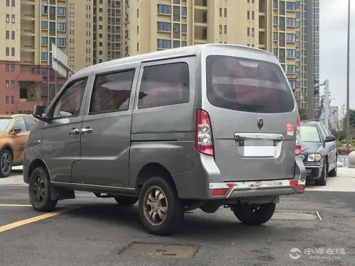 金杯面包车海星a9 1.0l 舒适版【1.2万】