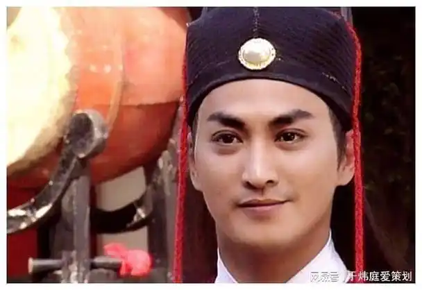 消失的"展昭"何家劲,已经走上了另一条"康庄大道"|演员|老戏骨|刘德华