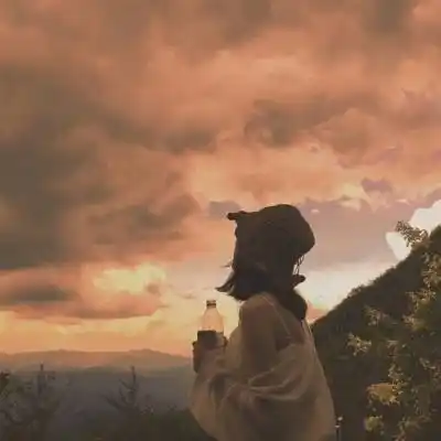 复古文艺女头 2021火爆一组唯美意境女头,女生头像图片-回车桌面