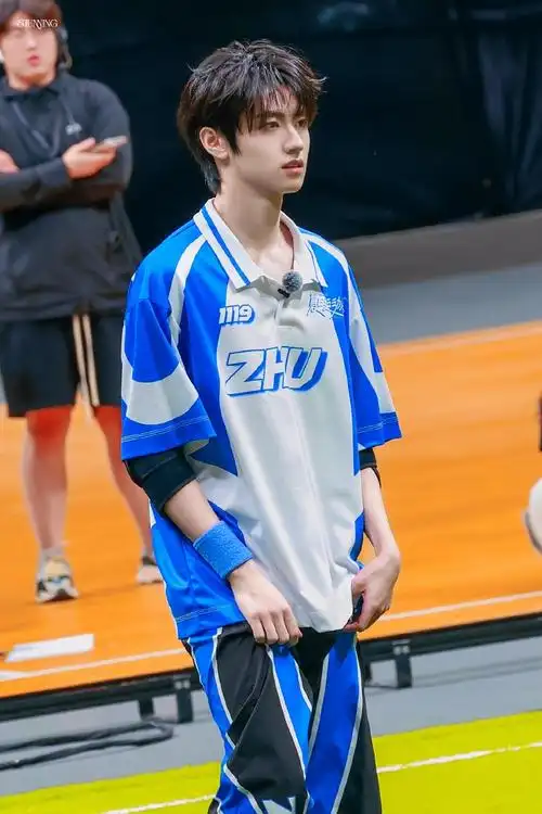 tf家族运动会##登陆日一公导师官宣##朱志鑫 宙草##朱志鑫[超话]