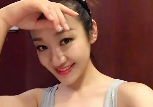 非诚勿扰季菁系音乐总监精通古筝 最全个人资料微博起底