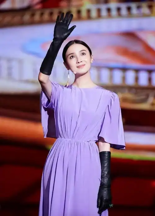 被胡军泼水,深陷"知三当三"传闻的小宋佳,终于找到人生归宿!