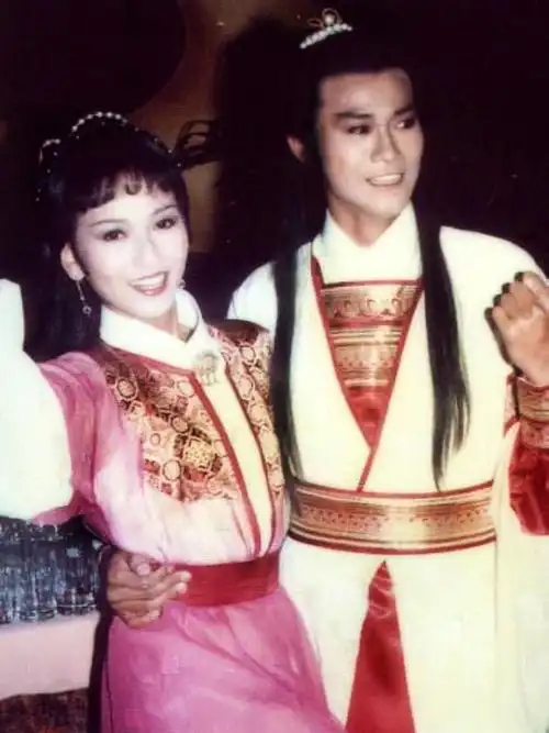 回顾沈殿霞去世多年曾答应她照顾女儿的前夫郑少秋做到了吗