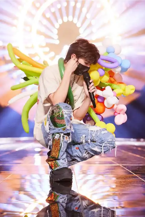 蔡徐坤的旧时光##蔡徐坤新歌蒙着眼##蔡徐坤感受她官方舞台##浙江