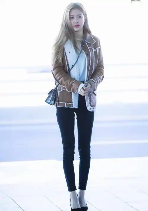 朴彩英的私服真有一套!