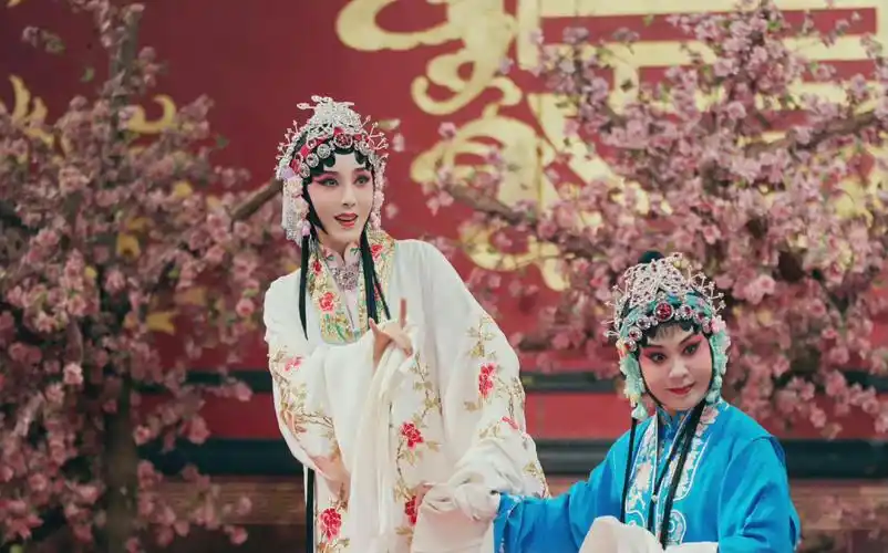 京剧花旦图片(三女星最美旦角妆) - 赤虎壹号