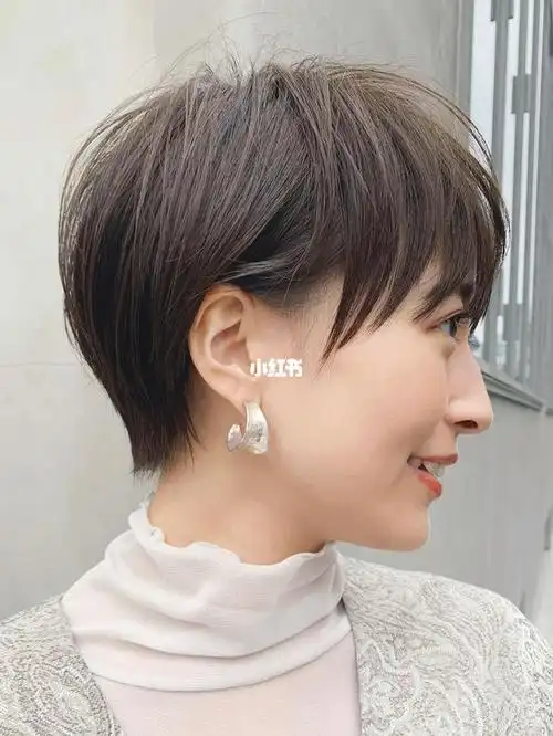 女生超短发分享清新气质短发