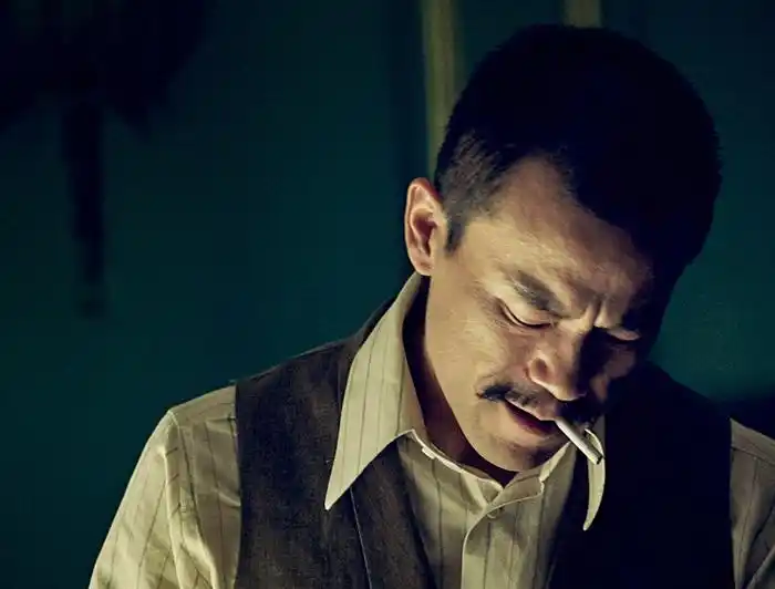 屋檐下的人――《邪不压正》观后感