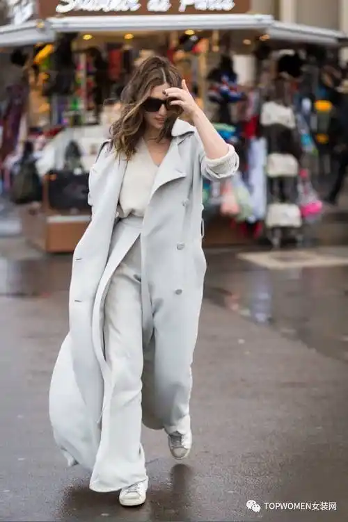 仙气女人春季最爱经典白色穿搭简洁干净美成一道街景