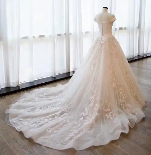 韩版森系新娘婚纱礼服大拖尾公主梦幻宫廷weeden一字肩2019新款