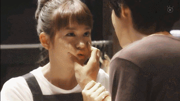 亲嘴山崎贤人恩爱soogifgif动图_动态图_表情包下载_soogif