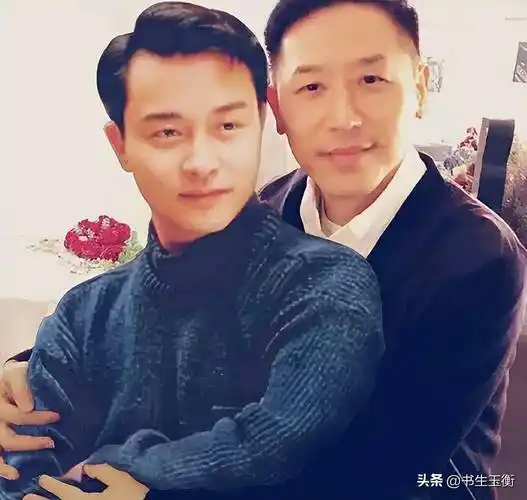 21年过去发誓要为张国荣终身不娶的唐鹤德如今另娶她人了吗