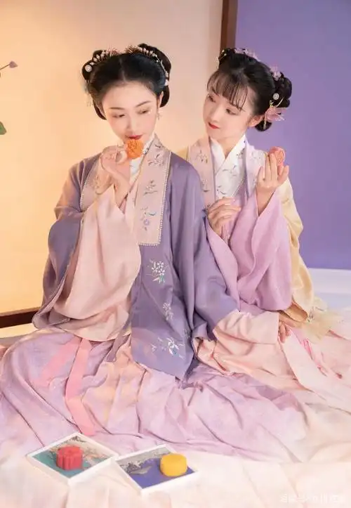 不同款式的汉服闺蜜装,姐妹团出门炸街必备,这cp感绝了