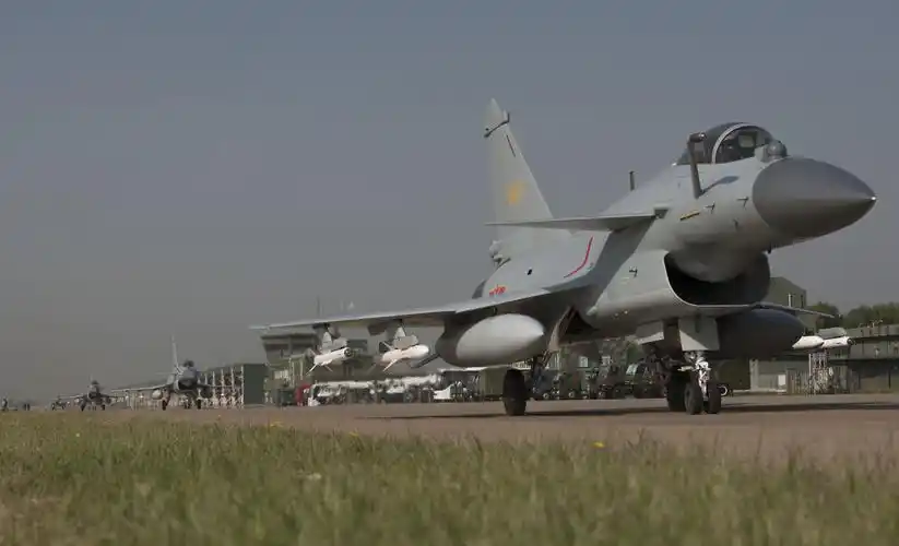 f16v来了,歼10c亚洲次强战机地位受严峻挑战?