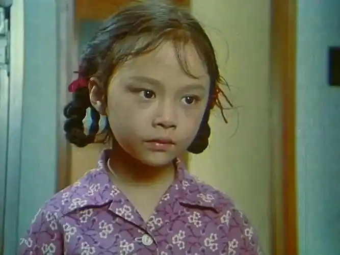 除了仲星火,石灵等优秀演员外,还有个年仅7岁的小女孩,名叫茅为蕙,她