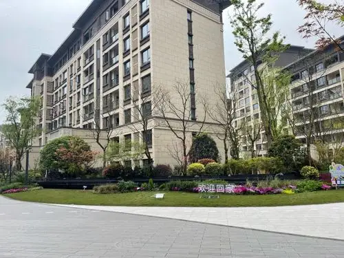 龙湖西宸原著(别墅)