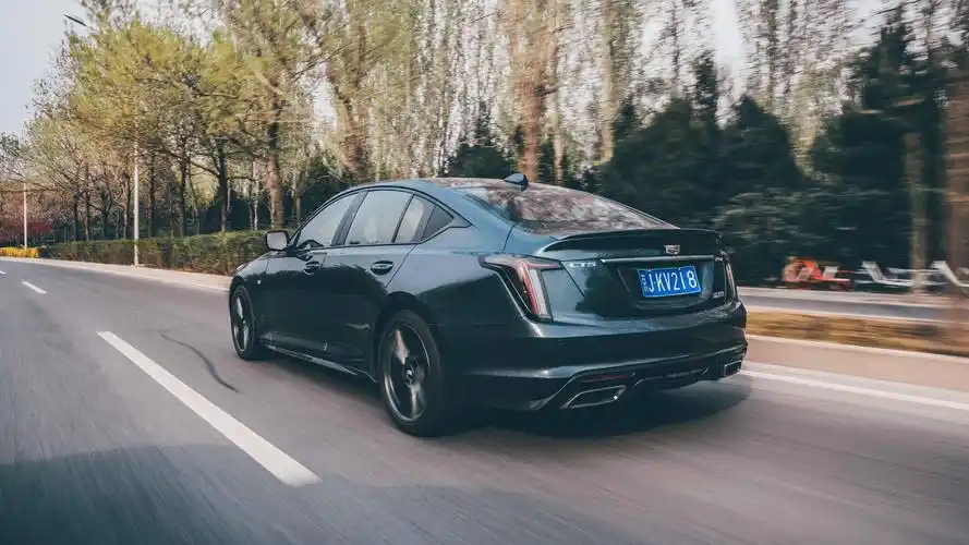 被10at耽误的"王者"?试驾凯迪拉克ct5