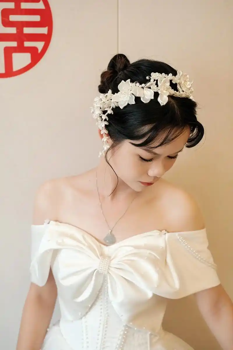 新娘白纱造型细节高清图.设计发型可以关注@ty_kaho @ - 抖音