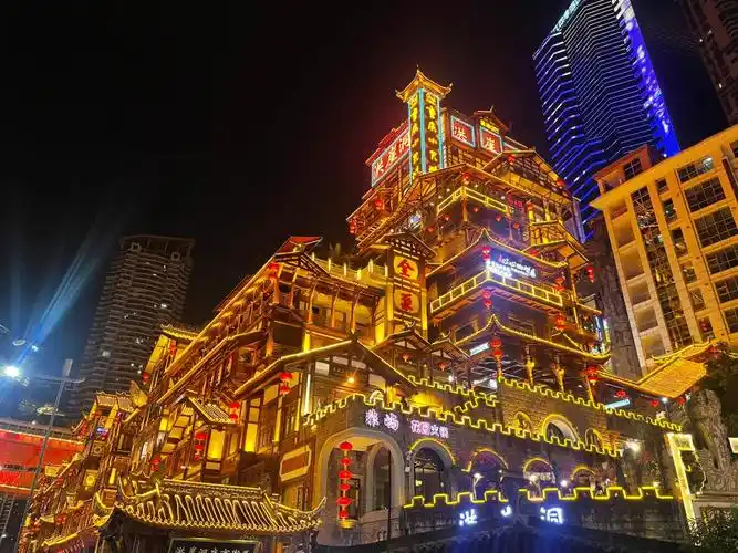 短暂的停留,一个值得再来的城市7815#重庆  #洪崖洞  #千与千寻