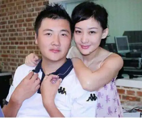 翟天临,该剧的演员姚晨(前夫凌潇肃),买红妹(前夫孙楠),王自健(前妻