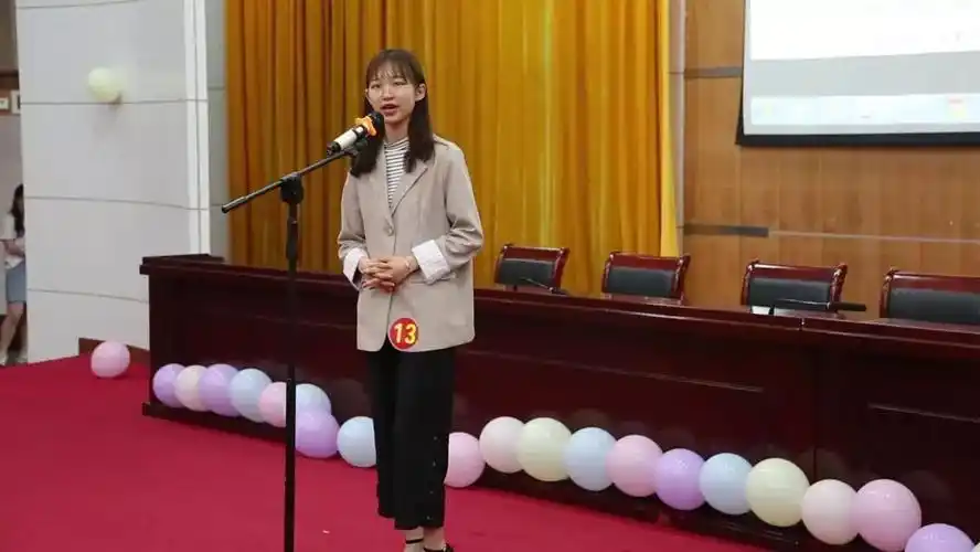 视频新闻 | 湘潭大学第二十五届大学生英语演讲比赛决赛圆满举行_选手