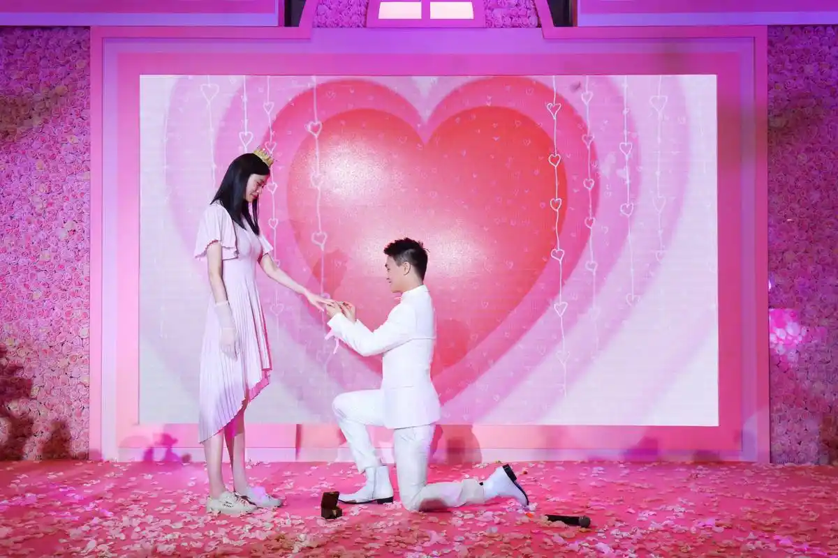 奚梦瑶被求婚优秀的人在一起有什么错吗