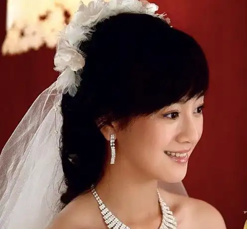 张檬图片(31岁张檬近照曝光认不出,鼻子高耸下巴变尖,颜值不复当年杨