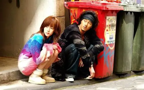 一年之后的大热韩剧《对不起,我爱你》让街头巷尾充斥着"阿加西",音像