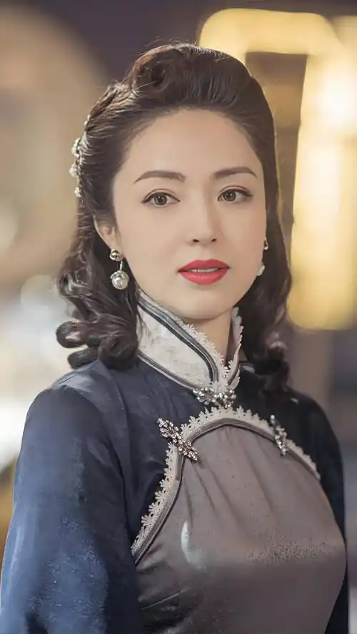 46岁董璇再嫁小9岁张维伊,因戏结缘相恋两年,女儿认可幸福!